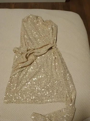 Vestido dourado partê tomara que caia veste 12 a 13 anos tamanho p