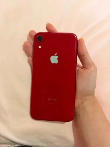 iPhone XR 64G vermelho 