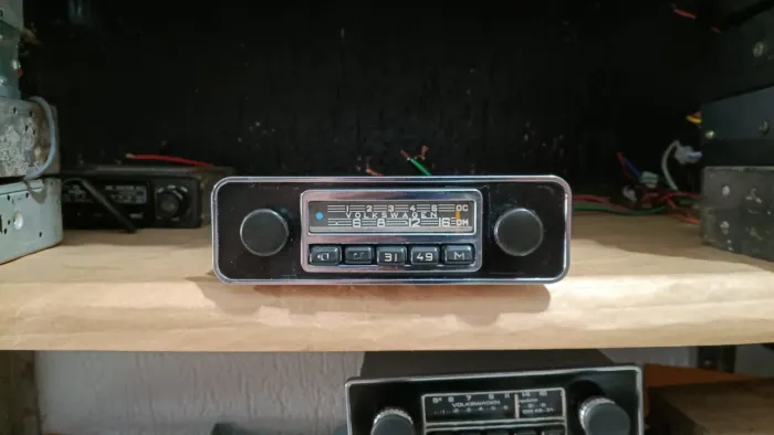 RÁDIO ORIGINAL VW COM BLUETOOTH PARA FUSCA BRASÍLIA KOMBI VARIANT TL ZÉ DO CAIXÃO