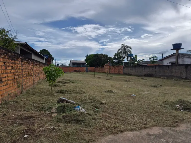 Vende se 4 lotes