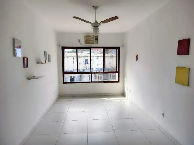 Lívia Machado Imóveis Vende Sala Comercial , 25 m² Praia do Suá, Vitória/ES