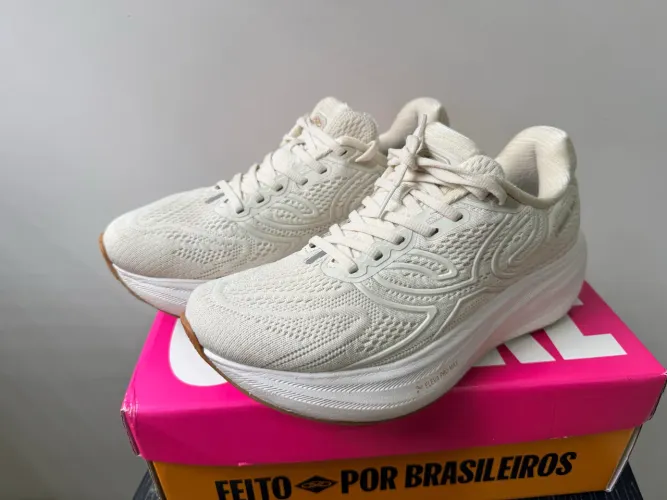 Tênis Corre max 36