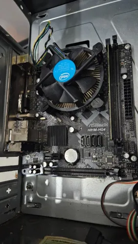 Placa mãe Asrock + i3 + 4GB ram