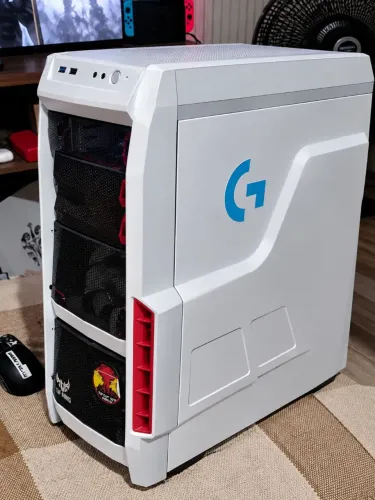 Gabinete Gamer Branco ASUS TUF Gaming - Grande, Ventilado e Personalizado