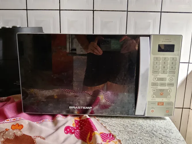 Microondas com grill 
