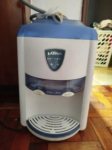 Purificador de Água Latina Electronic