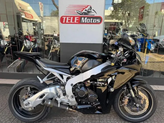 HONDA CBR 1000RR 2011