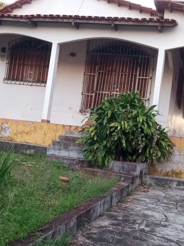 Vendo casa no bosque