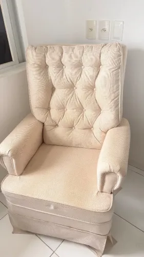 Poltrona de amamentação 