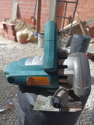 Makita usada em bom estado