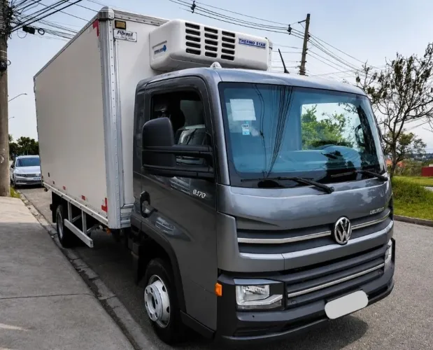 Transfiro a dívida urgente ,VW delivery 9.170 baú refrigerado ano 2023