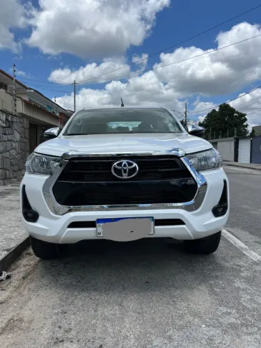 Toyota Hilux CD 4X4 2.8 Diesel Mec. 2023