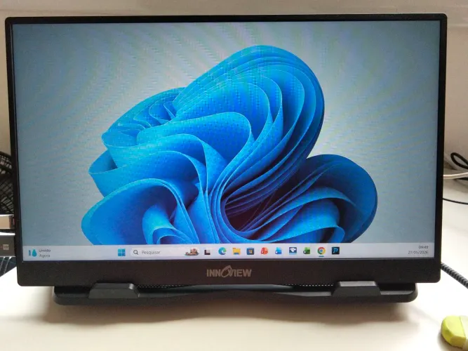 Monitor Portátil (2a.tela) para notebook ou PC)15,6 Pol. INN VIEW