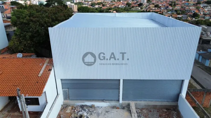 Predio comercial à venda em Sorocaba-SP, bairro Jardim Simus, com 288m² de área. Increment
