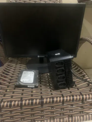 Monitor de 14,há de 500 gb,estabilizador