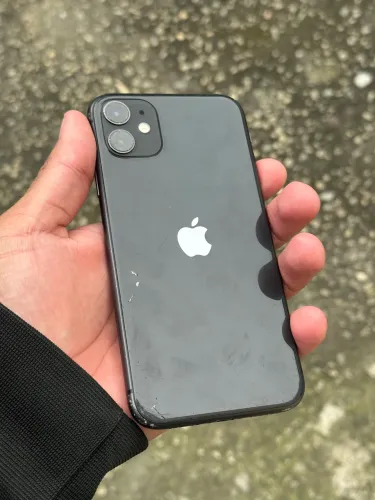 iPhone 11 64 GB PRETO