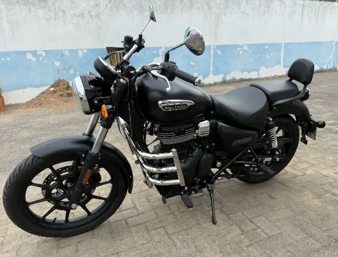 Royal Enfield Meteor Stellar 350cc ABS 2026 c/ 1440KM NF 07/2026.