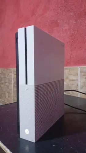 Xbox One S 780gb - Recondicionado 