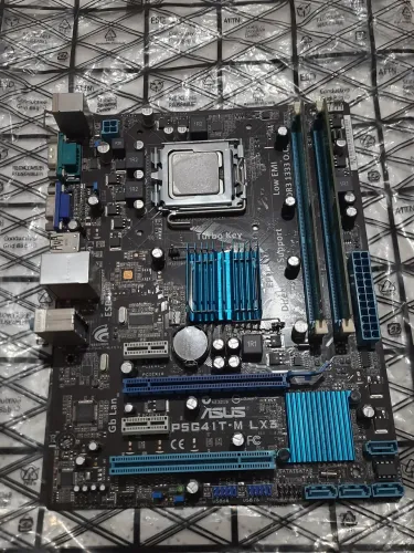 Kit 775 com 4 ddr3 (2x2) e processador dual core
