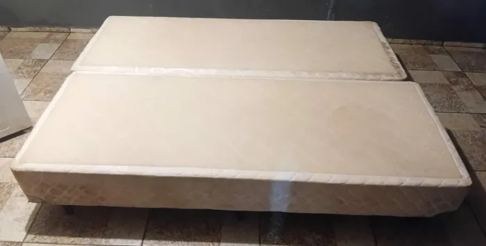 Base box casal