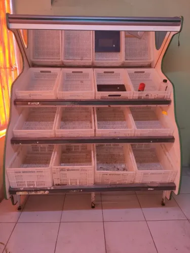 Balcão expositor para comércio