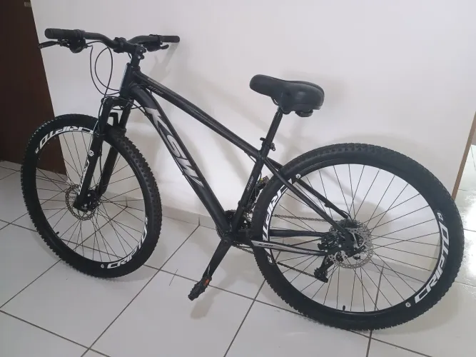 Bicicleta aro 29 KSW Absolute 18 velocidades - Freios hidráulicos.