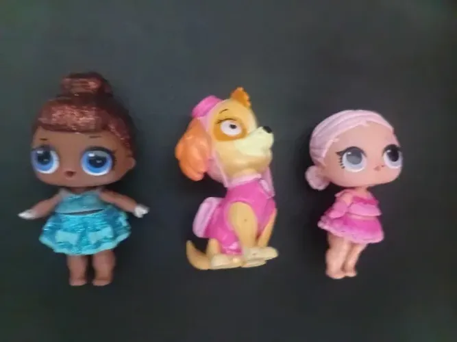 lol bonecas colecionáveis com figurinhas 3 bonecas