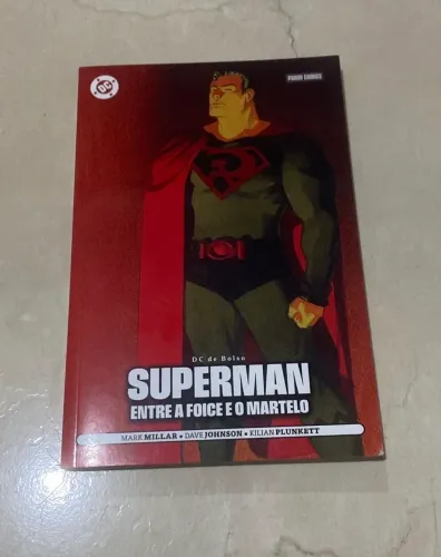 HQ Superman entre a foice e o martelo