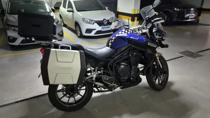 TRIUMPH TIGER EXPLORER 1200 AZUL (2014) - DONO HÁ 10 ANOS, REVISADA