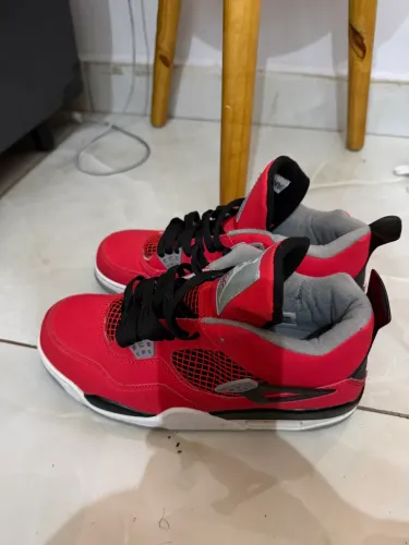 JORDAN 4 RED IMPORTADO