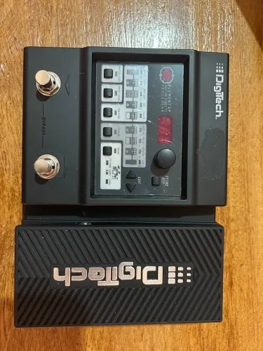 Pedaleira DigiTech Element XP