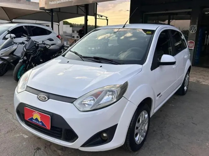 Ford Fiesta 1.6 16V Flex Aut. 5P 2012