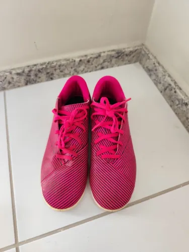 Chuteira futsal Adidas Nemeziz 