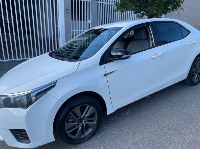 Toyota Corolla GLI 1.8 Flex 16V Aut. 2017