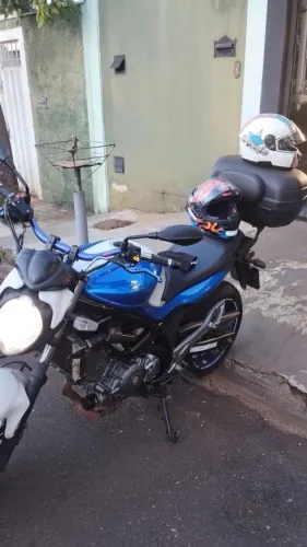 Vendo Suzuki Gladius- 2016