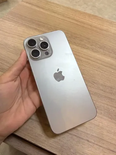 iPhone 15 pro max 256 gb