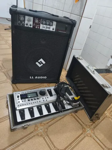 VENDO PEDALEIRA BOSS GT-10 + GUITARRA SQUIER + CAIXA DE SOM LL ÁUDIO 200 50W