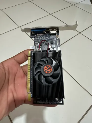 Placa de vídeo GT 610 2gb praticamente nova