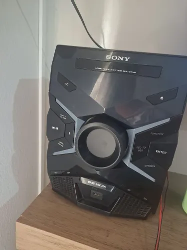 Sistema de som Sony MHC-ESX6 com BASS BAZUCA 