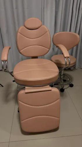 Cadeira de Salão e maquiagem