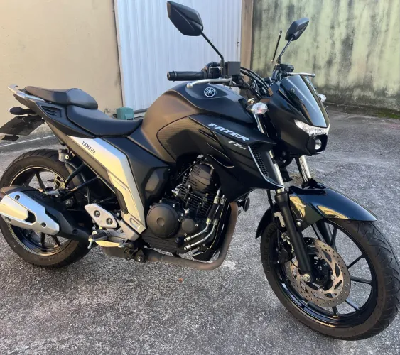 Vendo ou troco fz25 por nmax ou Pcx 