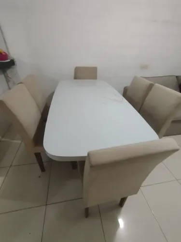 Mesa de tampo d vidro com 6 cadeiras 
