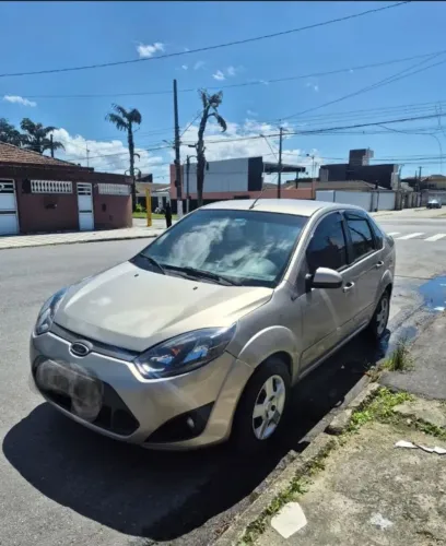 Chery Celer Sedan 1.5 16V Flex 5P 2014