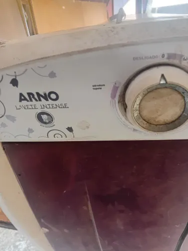 Vendo um tanquinho Arno 10 kg revisado 3 meses de garantia entrego em BH