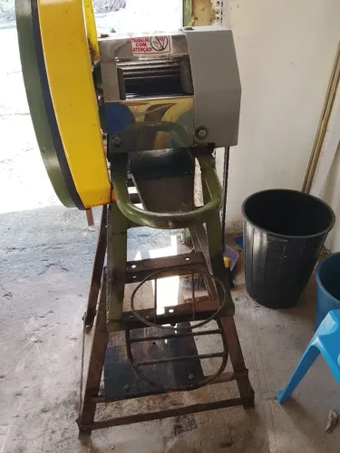 Vendo motor de caldo de cana a gasolina 2 mes de uso