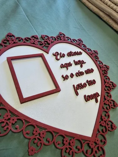Placa casamento em MDF - Homenagem "Ele estaria aqui hoje se o céu não fosse tão longe"