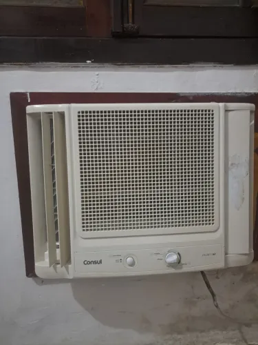 Vendo ar condicionado  consul  de 10000 btu , funcionando  perfeitamente  