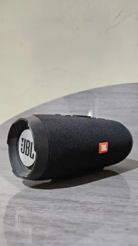 JBL Charge 3 - Sem defeitos/avarias - Sem Caixa