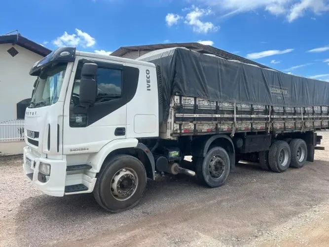 Iveco Tector Stradale 240E25S Graneleiro 6x2 Ano 2011