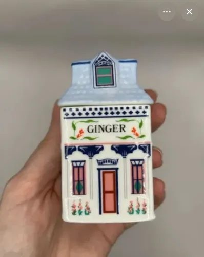 Porta tempero gengibre Lenox Spice Village - casinha